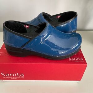 Sanita Clogs